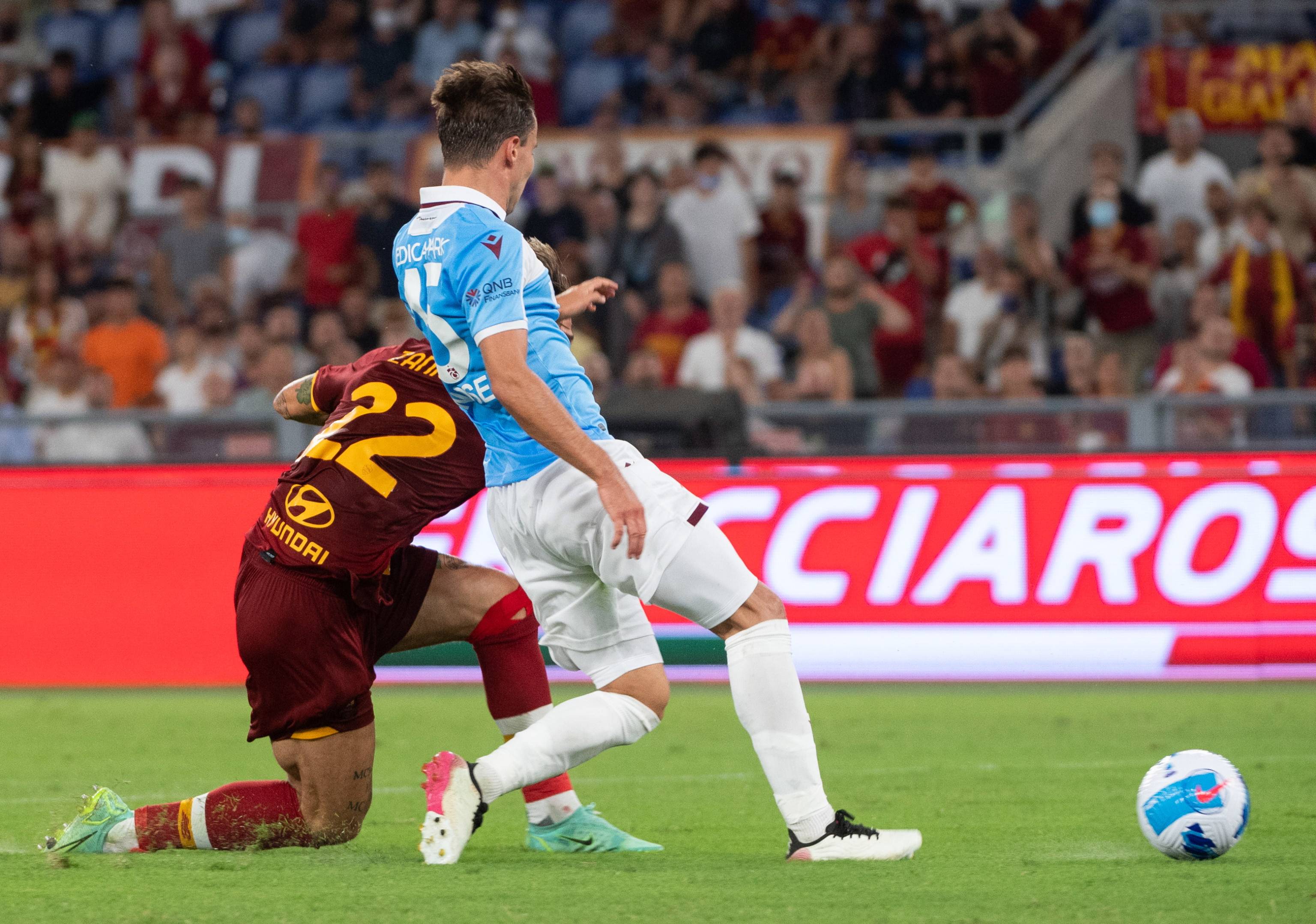 冈比亚大胜尼日尔,成功晋级欧国足球四强赛 冈比亚大胜尼日尔,成功晋级欧国足球四强赛