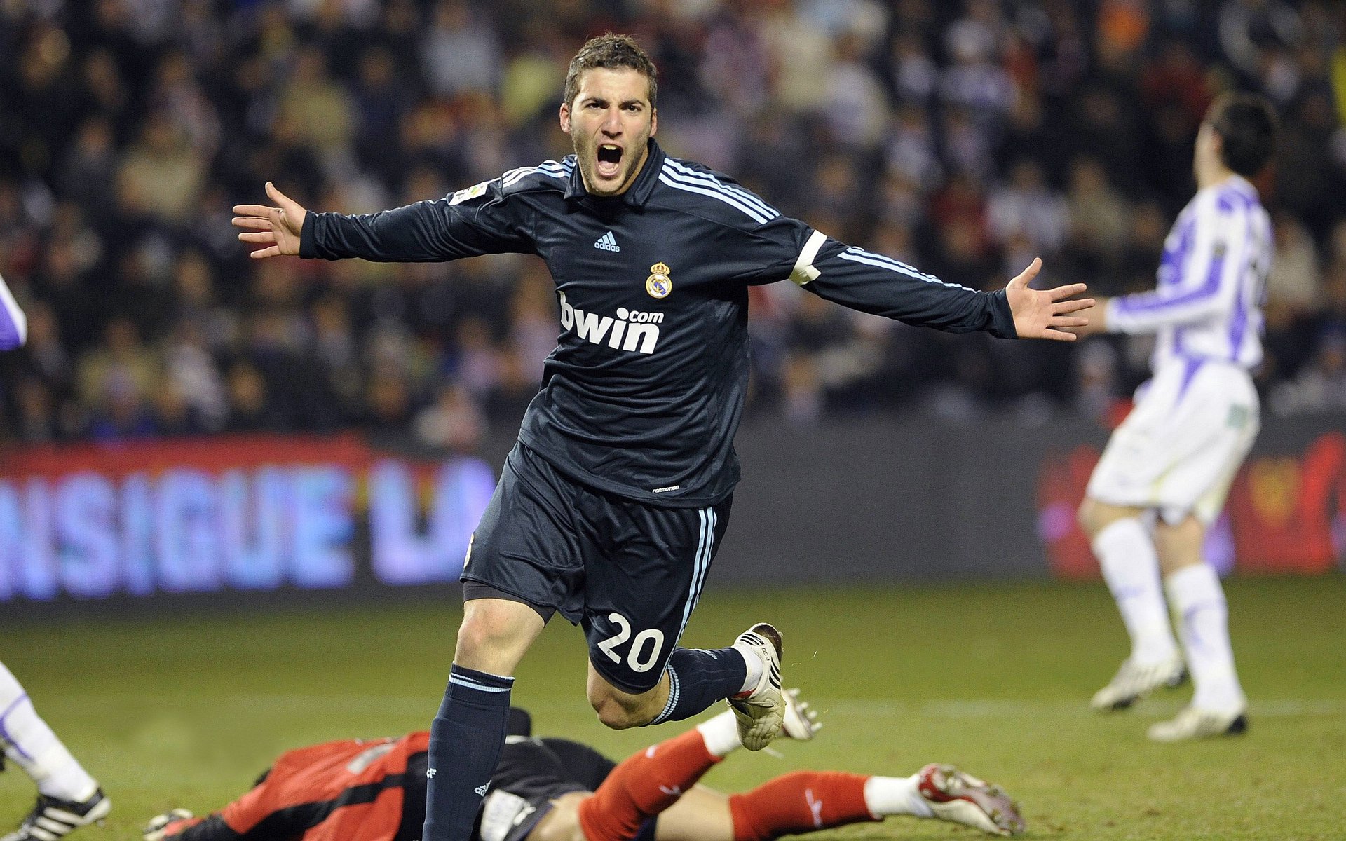 德甲争冠战之夜，托尼压制级发挥，改写冠军剧本