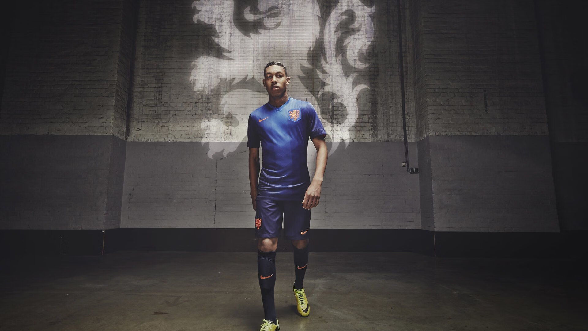 冰与火的交响，当冰岛节奏遇上几内亚鼓点，布鲁诺如何成为无形指挥家